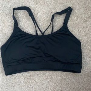 SPORTS BRA​